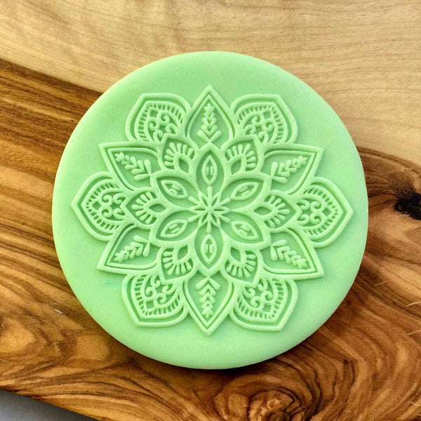 Floral Mandala fondant outbosser stamp for cookies, cupcakes and biscuits.