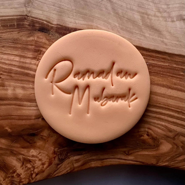 Ramadan Mubarak fondant embosser cookie stamp. Perfect cookie cutter for Eid Mubarak.