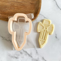 Pencil with Bow Tie Cookie Embosser & Cutter Set – Perfect for Teacher Gifts and Back-to-School Baking