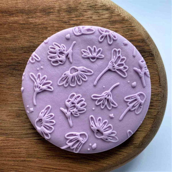 Daisies flowers fondant debosser stamp for cupcakes, cakes, biscuits and cookies. 