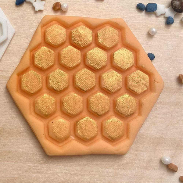 Honeycomb fondant embosser stamp for cookies, cupcakes and biscuits.