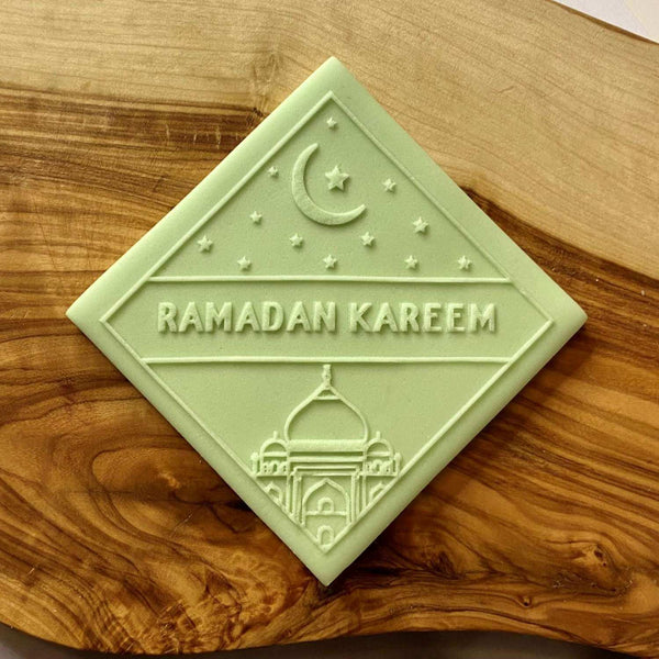 Ramadan Kareem fondant outbosser stamp for cupcakes, cookies and biscuits.